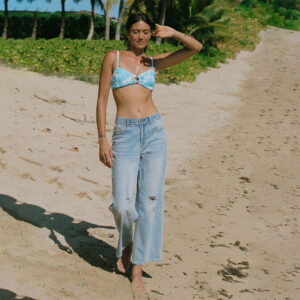 tribalclothingcobreezebluesophiahuggingdistresseswidecropjeans front